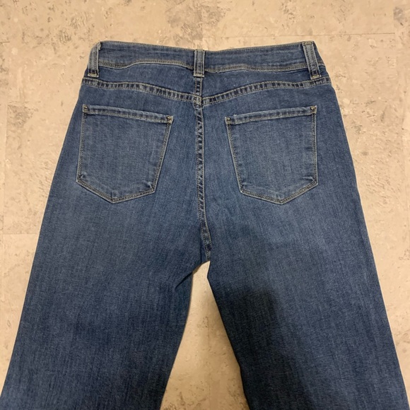 Just Black Jeans! - Picture 4 of 4